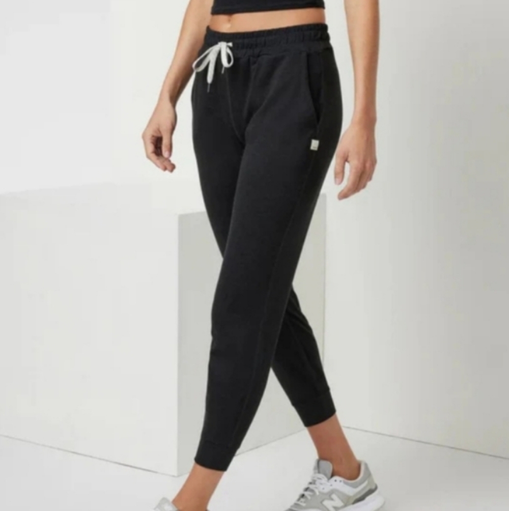 Vuori Performance Joggers